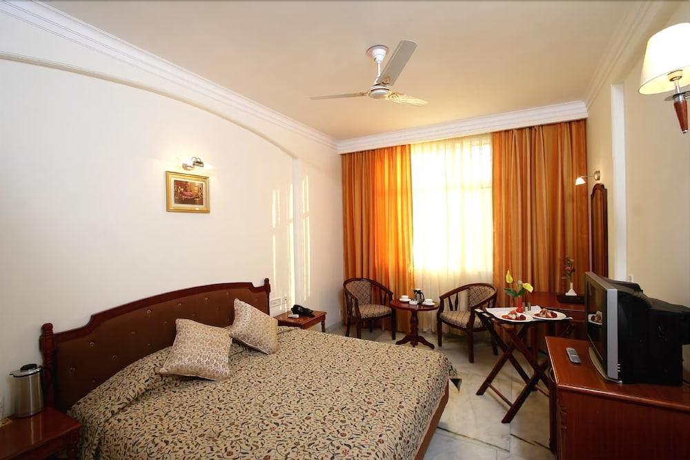 Grand President Hotel Delhi  Ngoại thất bức ảnh
